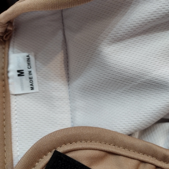 2 wegreeco washable female dog diaper skirt Set Dusty Tan & Gray Medium M Nwot - Picture 3 of 5